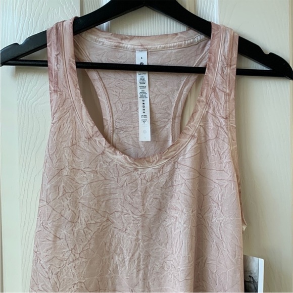 NWT Lululemon love tank *wash MMTV - Picture 7 of 8